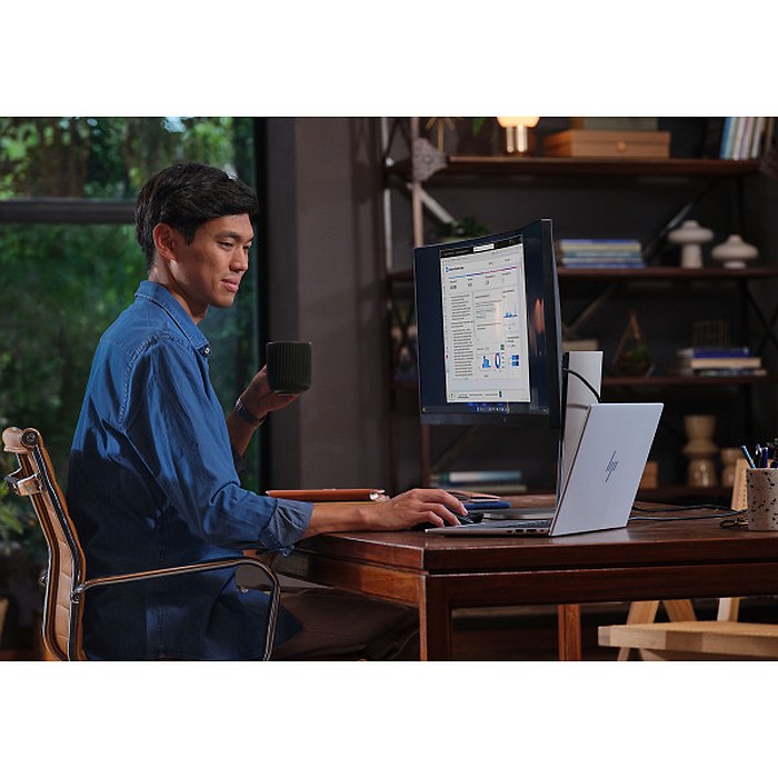 HP EliteBook 8 G2i AI 14 Glacier Silver, Core Ultra 7 366H(up to 4.8GH/18MB/16C), 14" WUXGA AG 300nits, 32GB 5600 MHz 1DIMM, 1TB PCIe SSD, WiFi 7 + BT 6, Backlit Kbd, FPR, 3C Batt, Win 11 Pro, 3Y Warranty Onsite