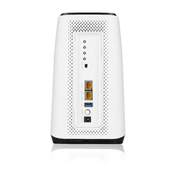 ZyXEL FWA510, 5G NR Indoor Router, Standalone/Nebula with 1 year Nebula Pro License, AX3600 WiFi, 2.5GB LAN, EU and UK region (тъмнейл - 4)